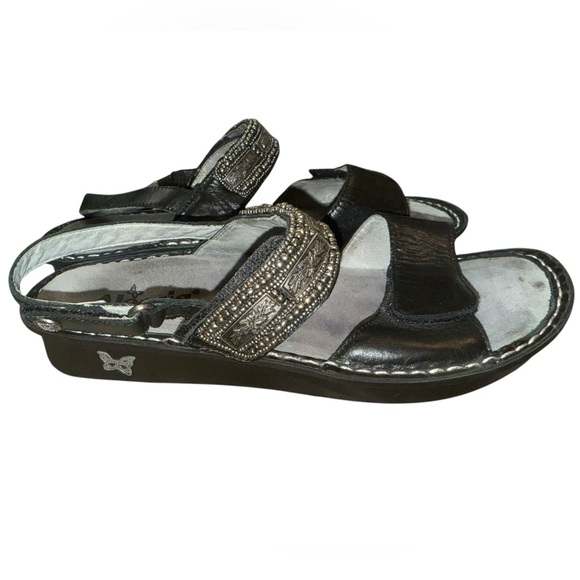 Alegria Verona Antique Pewter & Black Women's Beaded and Butterfly Wedge Sandals - Picture 4 of 12